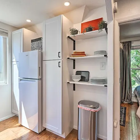 Chic Denver Apartment About 2 Mi To Downtown!